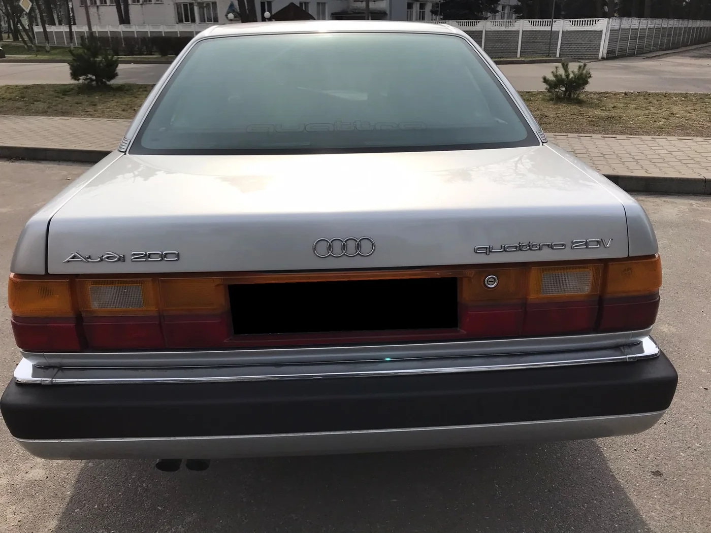 Heckansicht Audi 200 quattro 20V